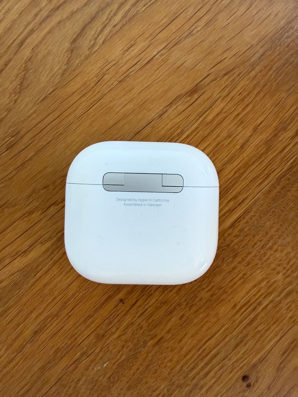 Apple Cuffie: APPLE AirPods 4 Charging Case ANC – Usato da Lausanne venduto da Nine1982 5