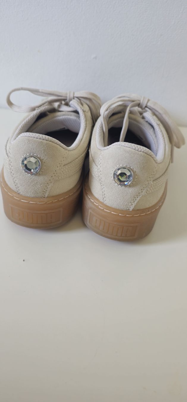 Puma Scarpe da donna: Puma Sneaker Gr. 38,5 beige – Nuovo (secondo la descrizione) da Luzern venduto da TausendD 1