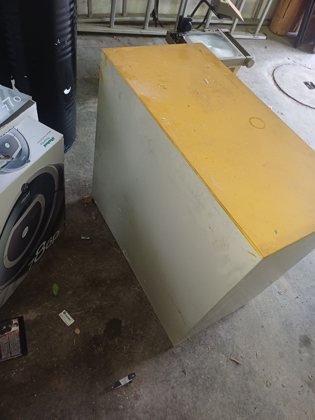 Armadi: Kleiner BIGLA Blechschrank  – Difettoso da Wangenried venduto da Recycler94 6