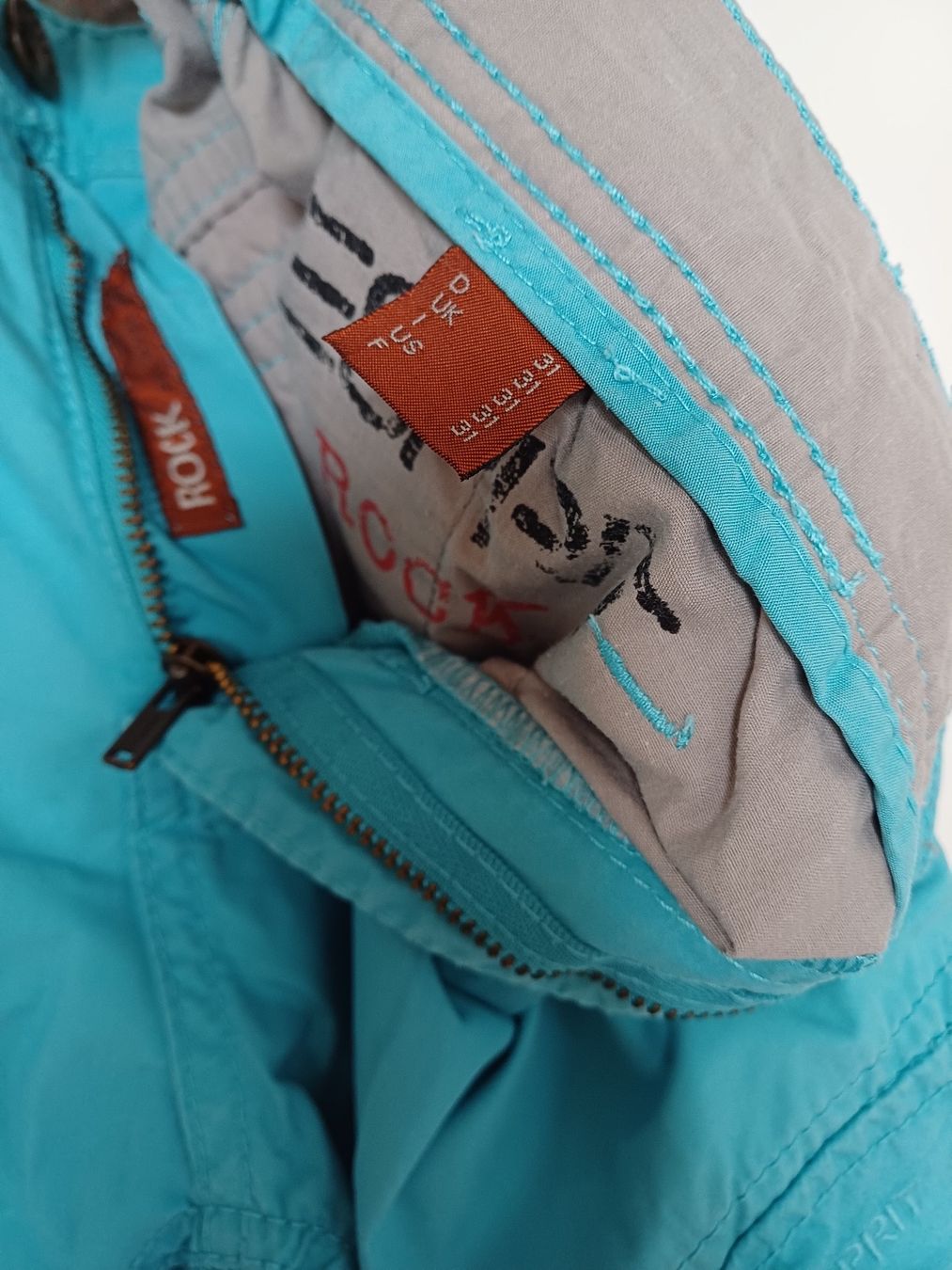 Esprit Pantaloni: Bermuda - Marke: Esprit - Grösse: USA 31 – Usato da Würenlos venduto da JRP_71 1