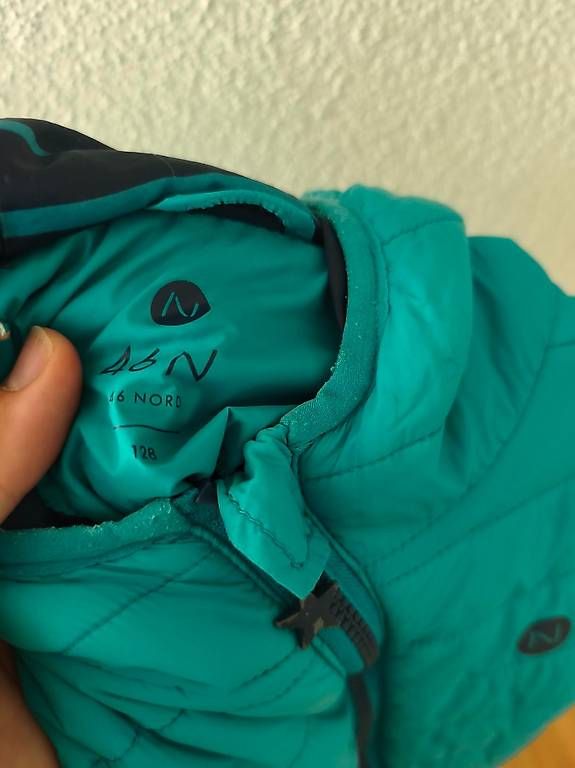Jacken & Mäntel: Kindersteppjacke 128 – Gebraucht aus Kriens von ertus 1
