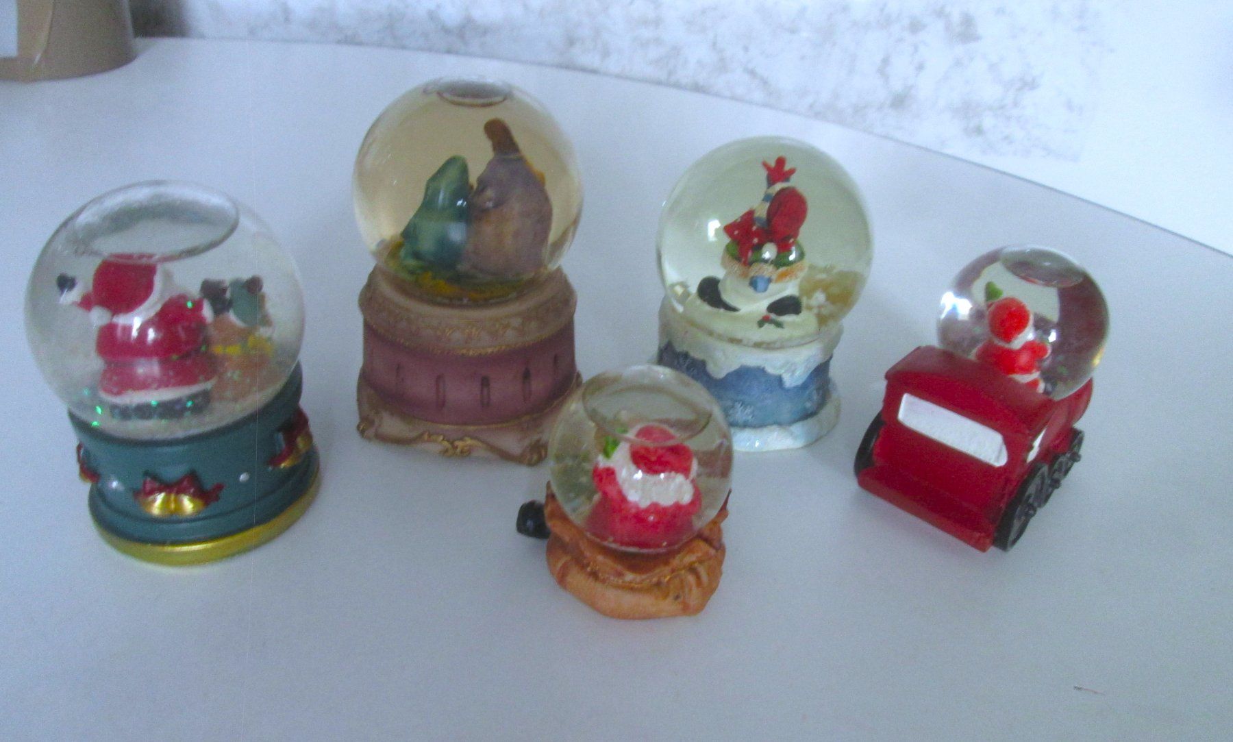 Toutes les décorations: 5 Schneekugeln – D'occasion à Sementina par babucia 1
