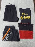 Trainer, Turnhose & 2 T'Shirts für Jungs in Grösse 146/152