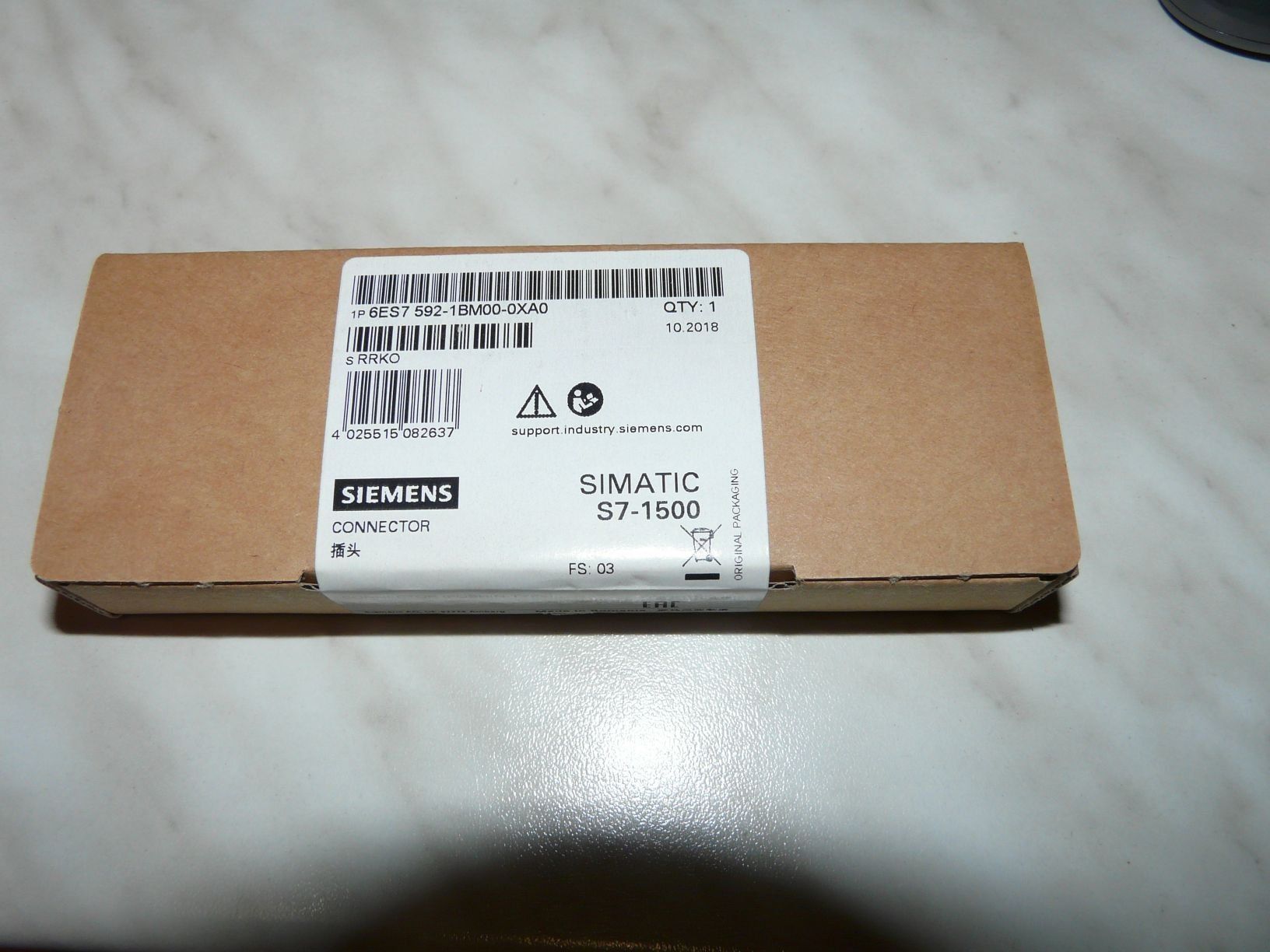 Siemens Componenti elettronici: Frontstecker für SIMATIC S7-1500, Push-In Technik, 40-polig – Nuovo e nell'imballaggio originale da Holziken venduto da bau_6g8t 1
