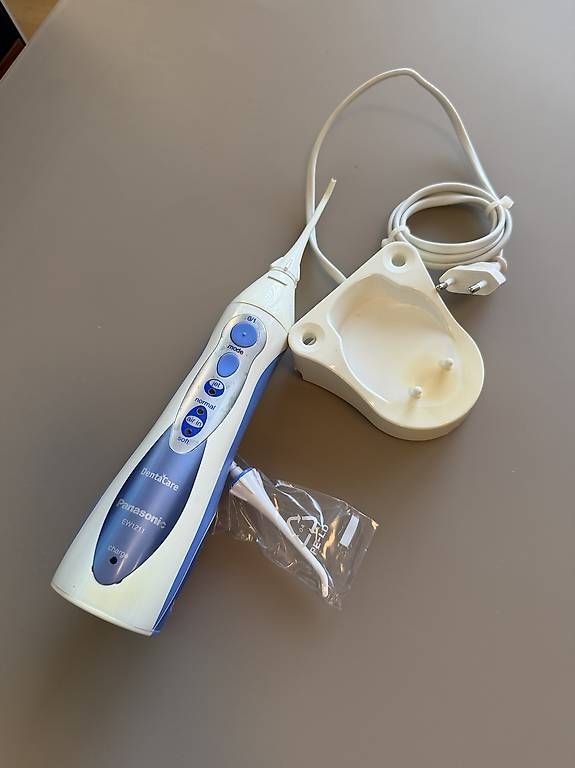 Appareils médicaux: Panasonic DentaCare EW1211 Dental Irrigator – D'occasion à Pfäffikon SZ par haifisch82
