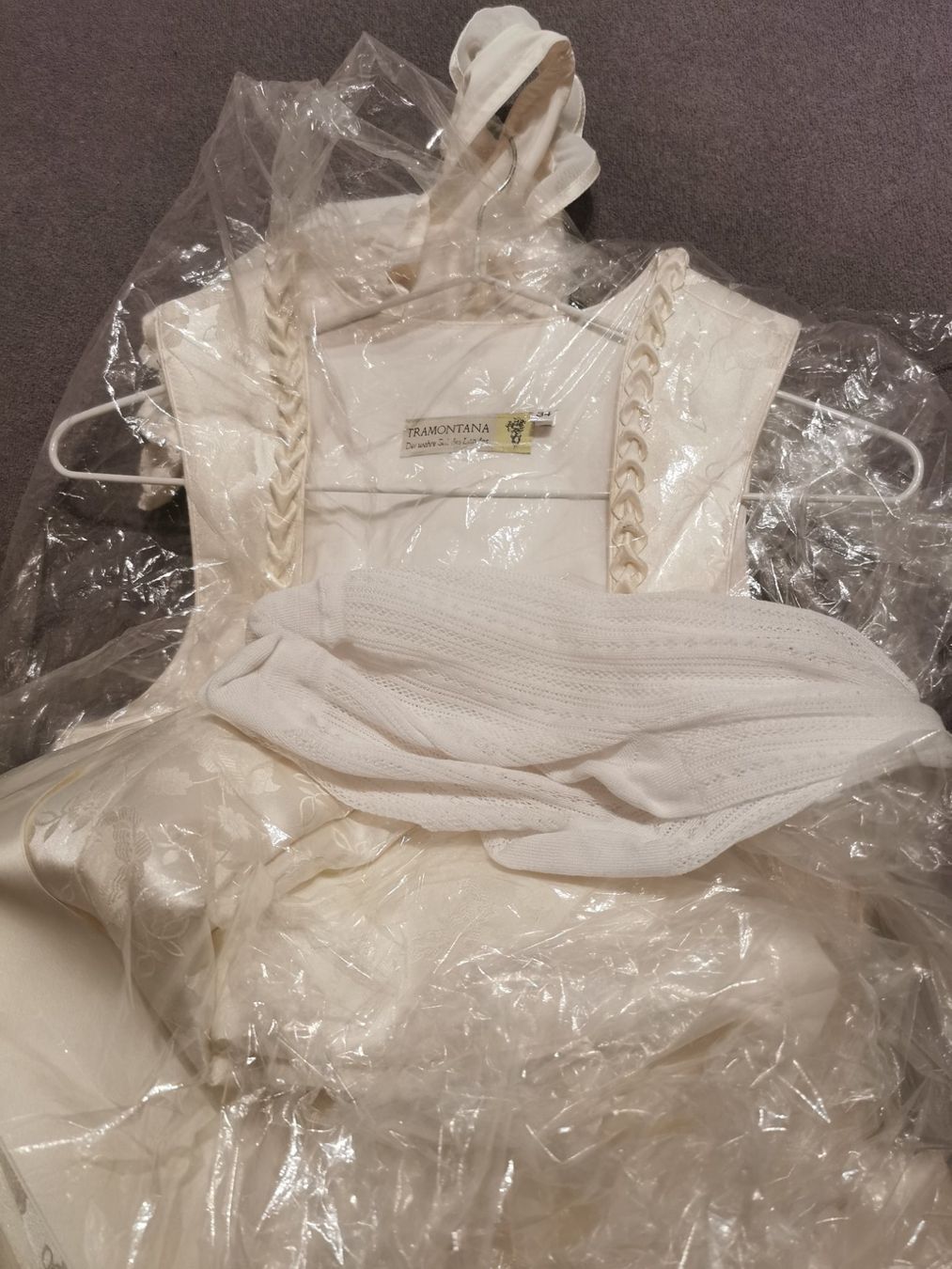 Kleider: Hochzeitsdirndl Set Gr 34/36 Tramontana Dirndl Dirndlbluse – Gebraucht aus Fischbach-Göslikon von PitBullDoll 3