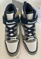 Hoher Sneaker Bench