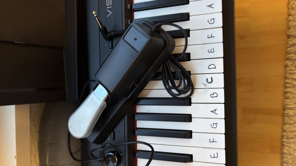Instruments de musique: Piano – D'occasion à Aarberg par sof_zb5s 4