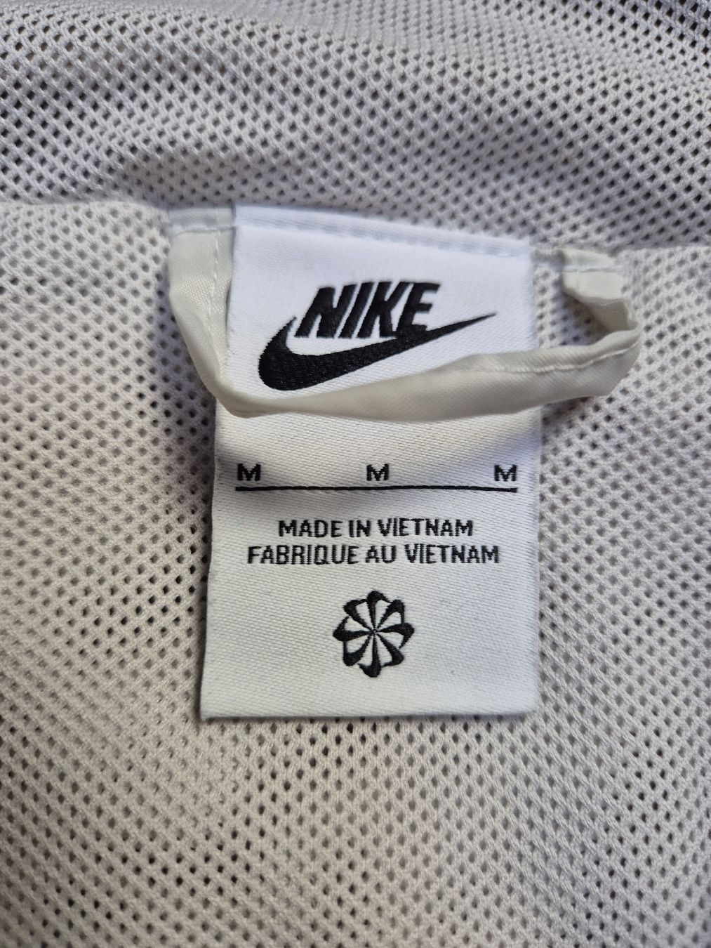 Nike Giacche: Rare Nike Windrunner Jacke Grösse M – Nuovo (secondo la descrizione) da St. Gallen venduto da CaliSunshine 3