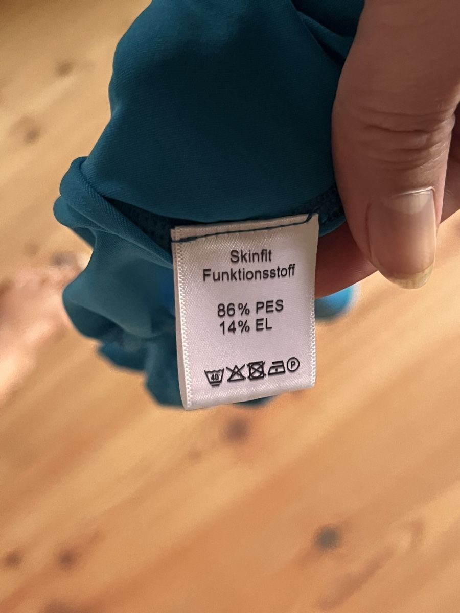 Skinfit Tops: Skinfit Tanktop Gr. M – Gebraucht aus Illnau von Anook05 3