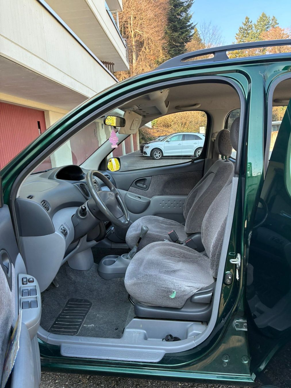 Toyota Automobili: Toyota Yaris Verso 1.3 Benzin – Usato da Richterswil venduto da phi_m5nf 6