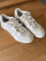 Reebok Classic, taille 38, parfaites pour le printemps!