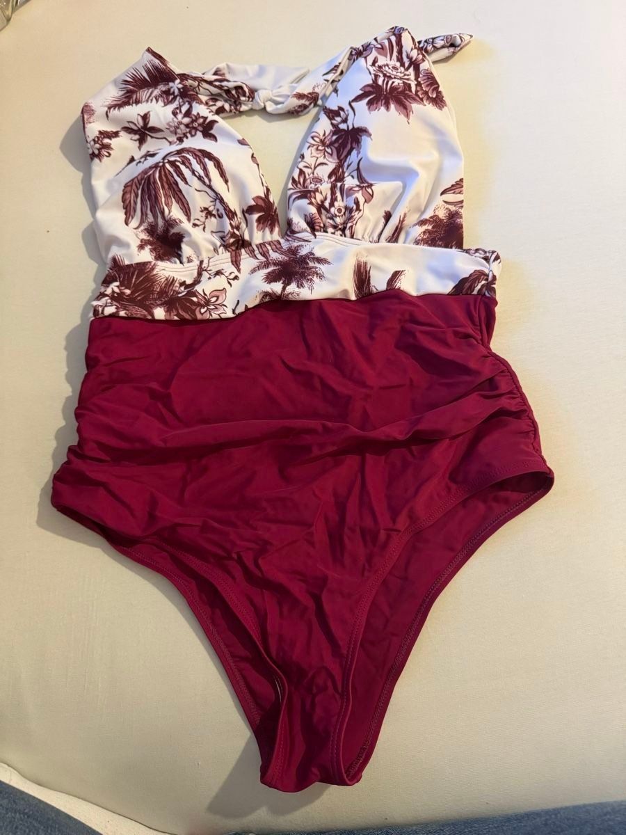 Costumi da bagno & Bikini: Neckholder Badeanzug – Usato da Neuchâtel venduto da Dualseele