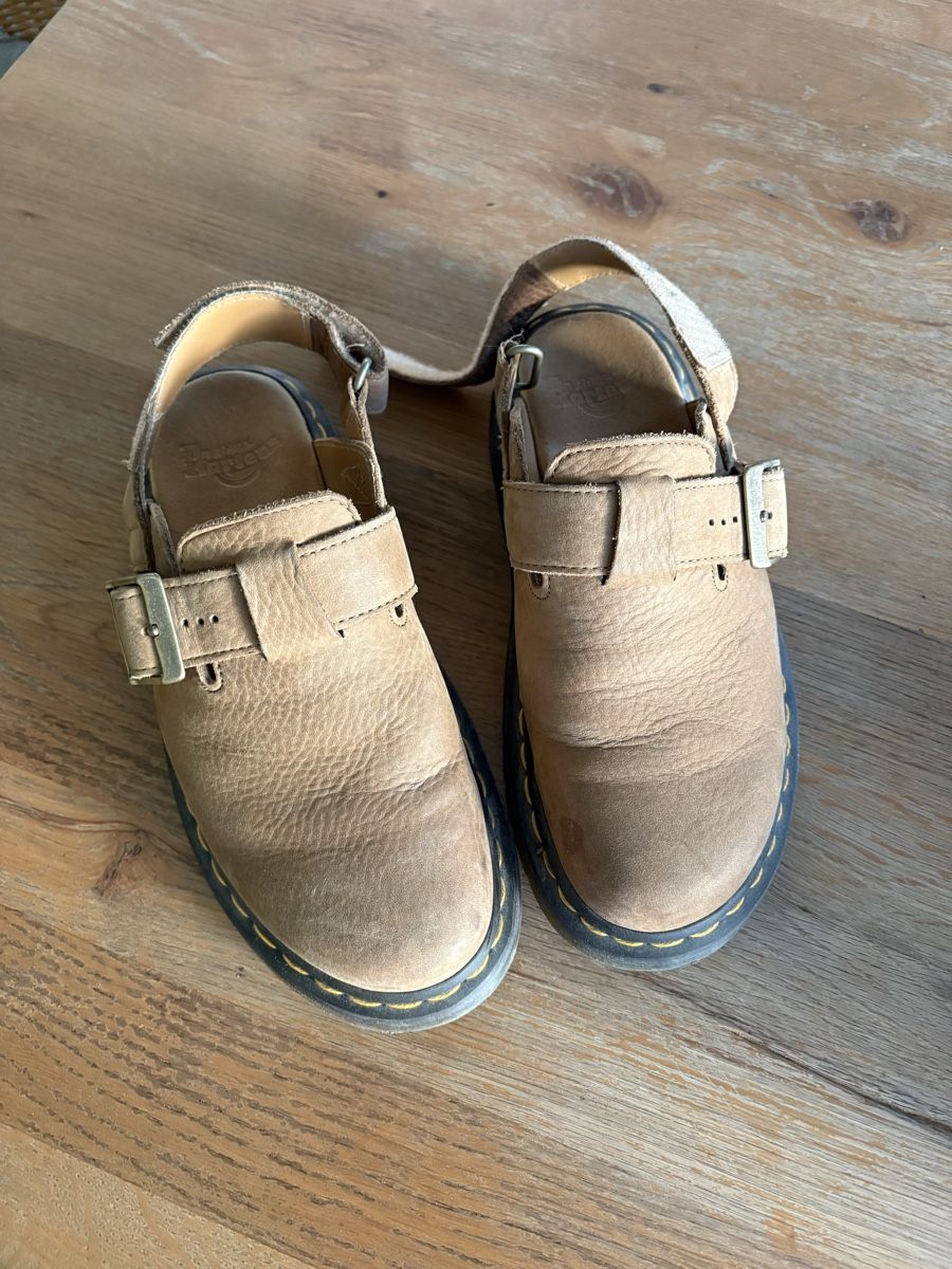 Scarpe da donna: Dr. Martens Sandalen beige – Usato da Winterthur venduto da D_Stoun 2
