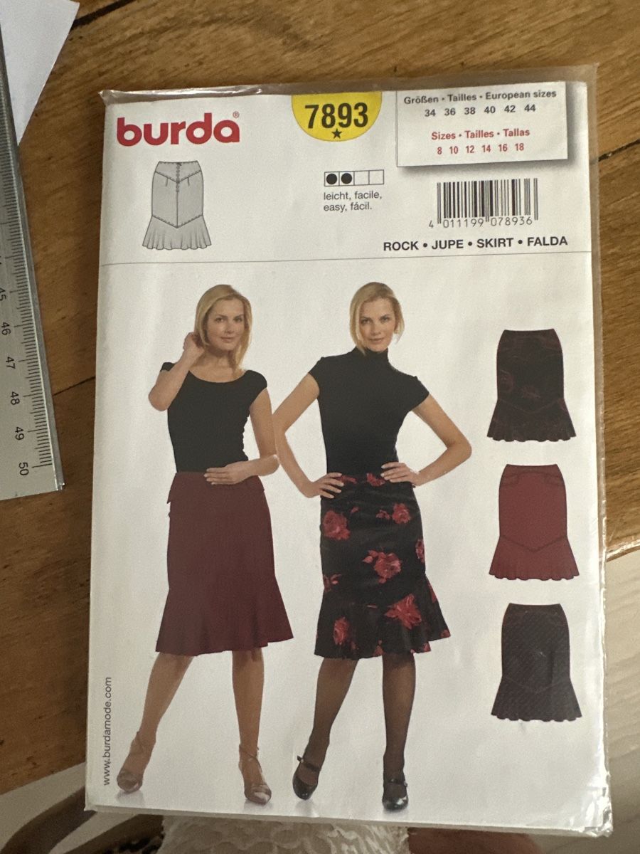 Cartamodelli: Burda Schnittmuster 7893 Rock – Nuovo (secondo la descrizione) da Thun venduto da lig_f678