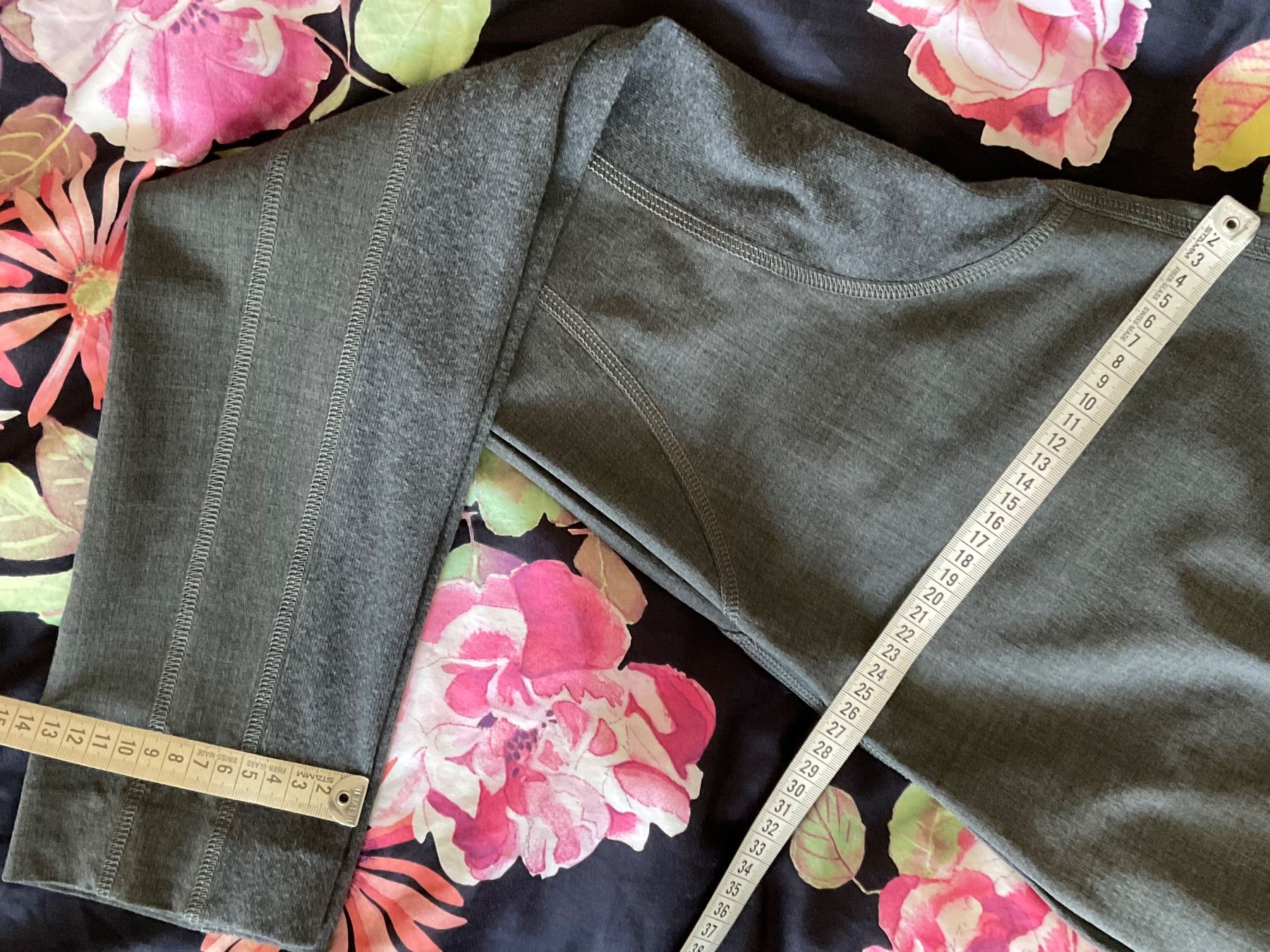 Pantalons: GUNEX by Brunello Cucinelli Wolle Hose Gr 34, it 40 grau – D'occasion à Urdorf par alda02 8