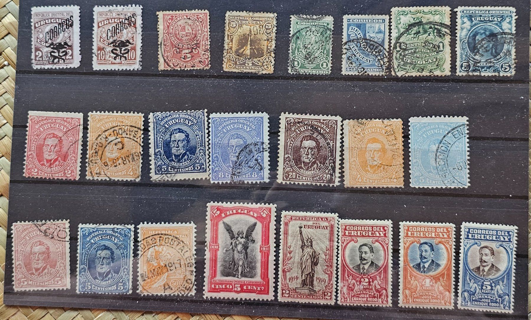 Tutti i francobolli: URUGUAY alte Briefmarken – Usato da Les Valettes venduto da Nuba1