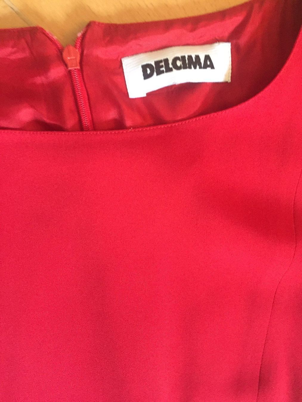 Robes: Robe rouge taille 34 – D'occasion à Küssnacht am Rigi par CALIFRASQUI 1