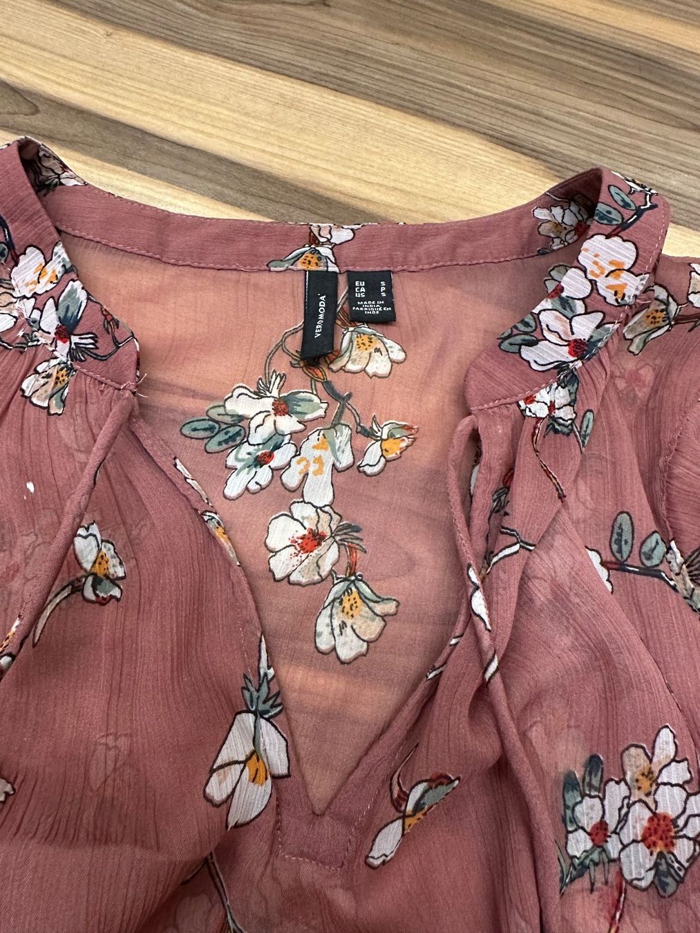 Vero Moda Vestiti: Blusen-Set Kleid Vero Moda, Gr. M – Usato da Berg SG venduto da ES78 1