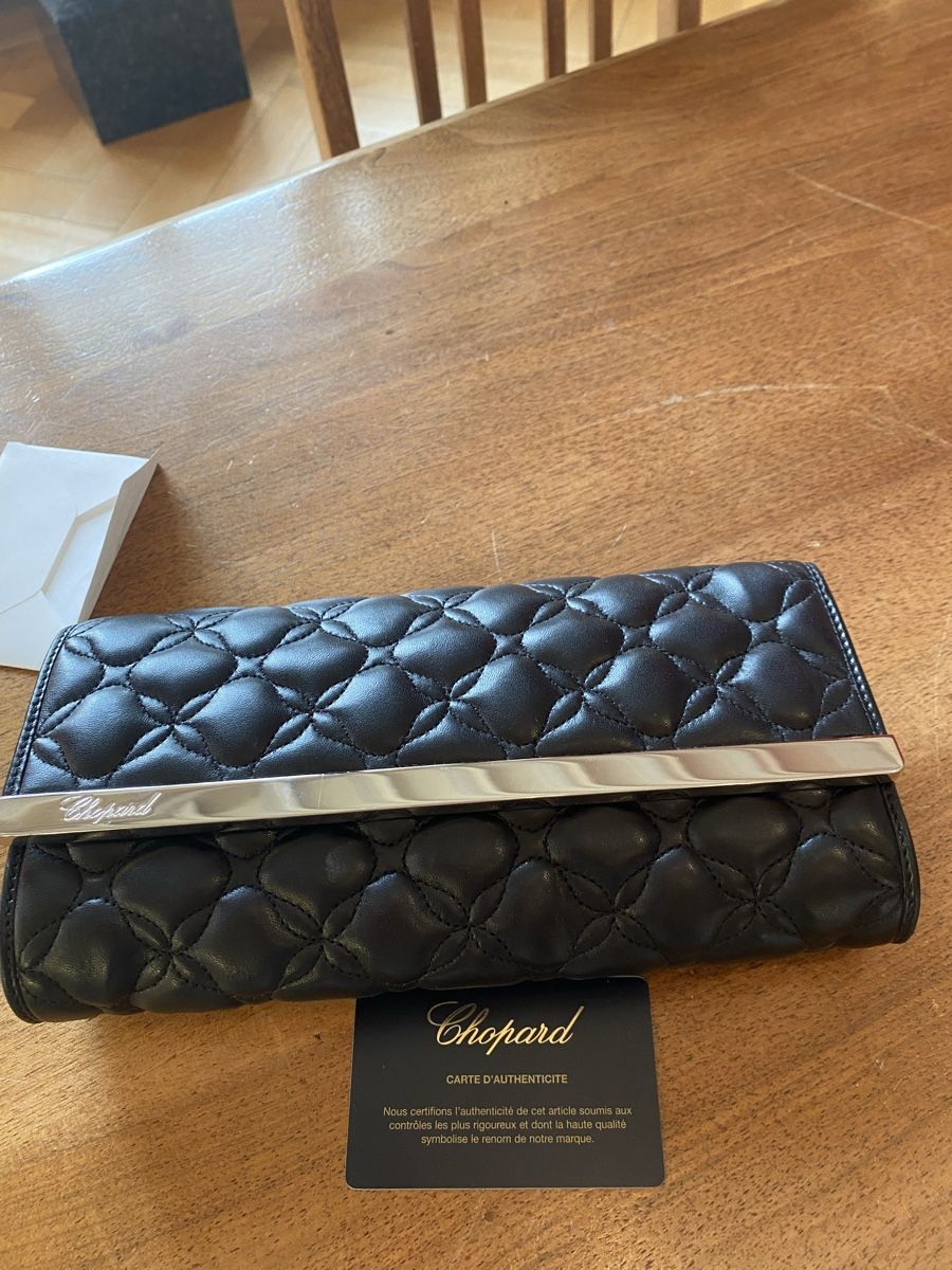 Chopard Borse da donna: Pochette Chopard en cuir matelassé noir – Usato da chez-le-bart venduto da Alec01 3