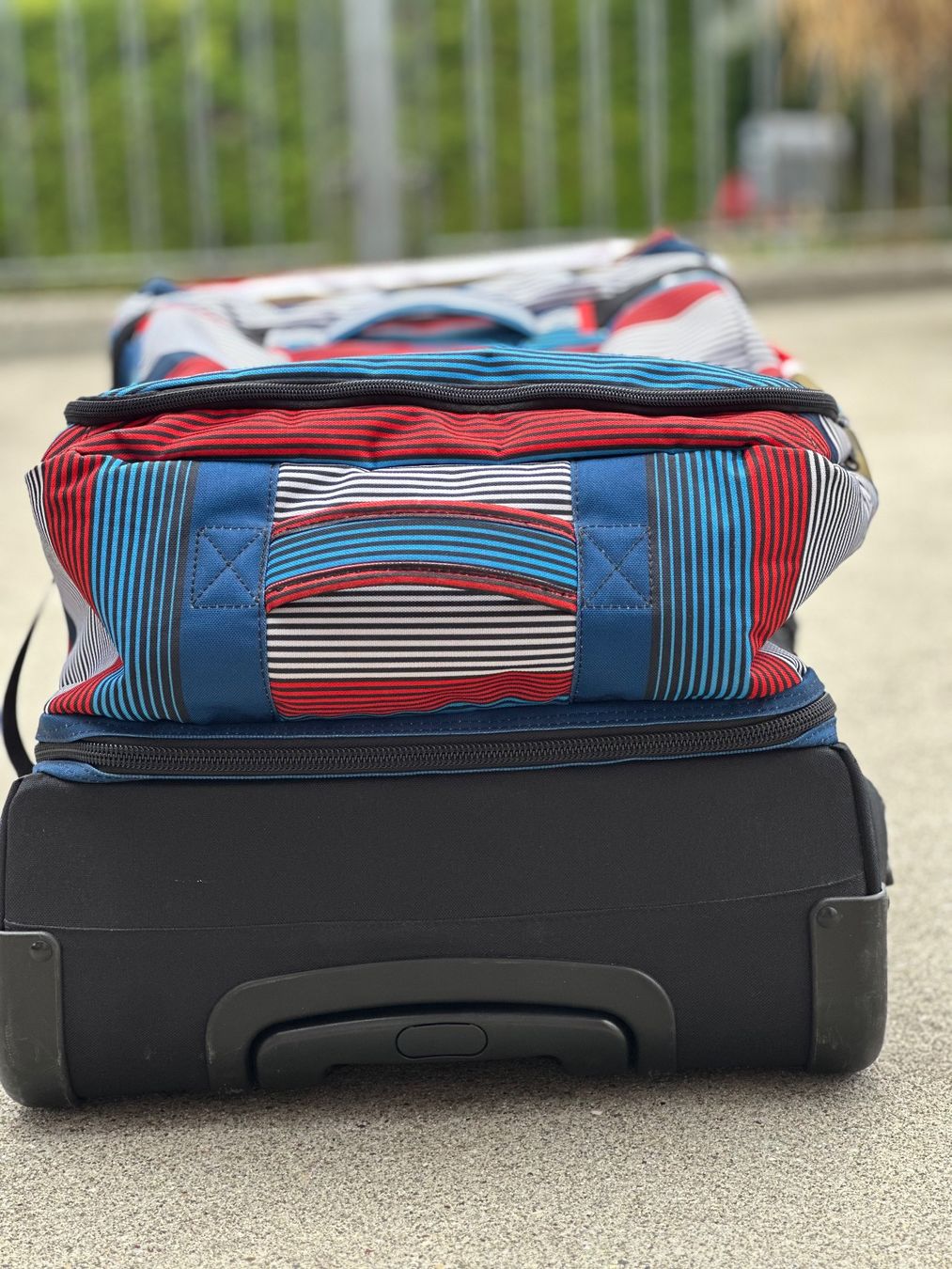 Dakine Reisekoffer: Dakine Split Roller 85L Reisekoffer/Trolley – Gebraucht aus Kappel SO von sch_7lvf 1