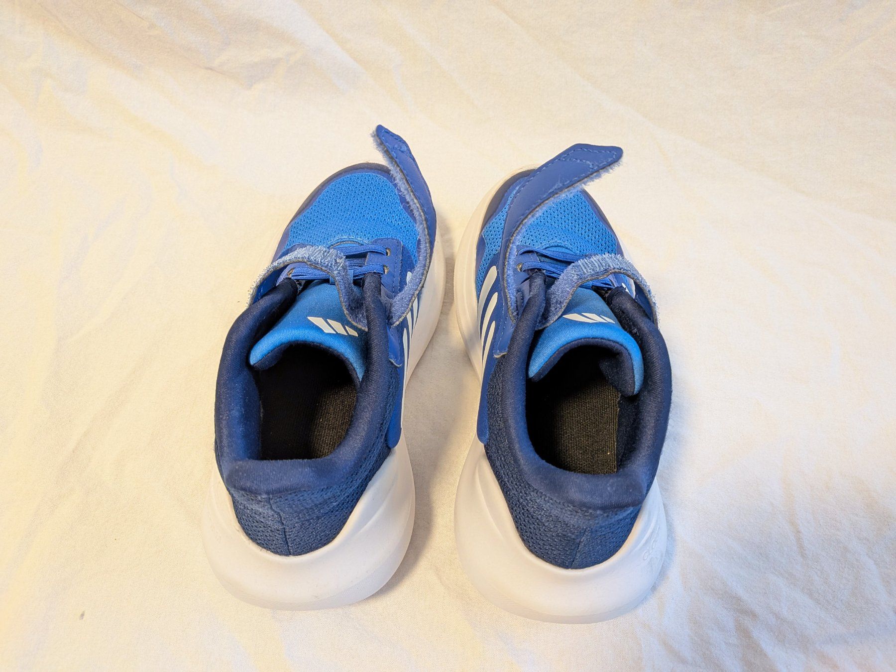 Adidas Scarpe da uomo: Adidas Performance TENSAUR Run 3.0 white/darkblue Gr 32 – Usato da Winterthur venduto da in4matiker 4