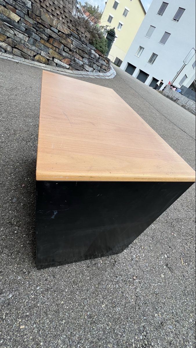 Lista Armadi: Lista Korpus schwarzes Metall Holzdeckblatt – Usato da Rüti (ZH) venduto da BubleBoble 6