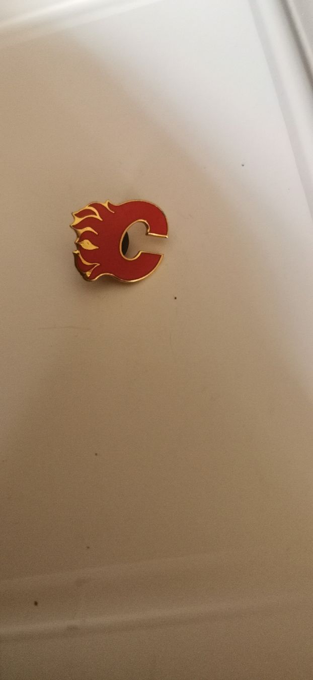 Plaketten & Abzeichen: Pin Cagliari Flames  – Gebraucht aus Genève von vins50