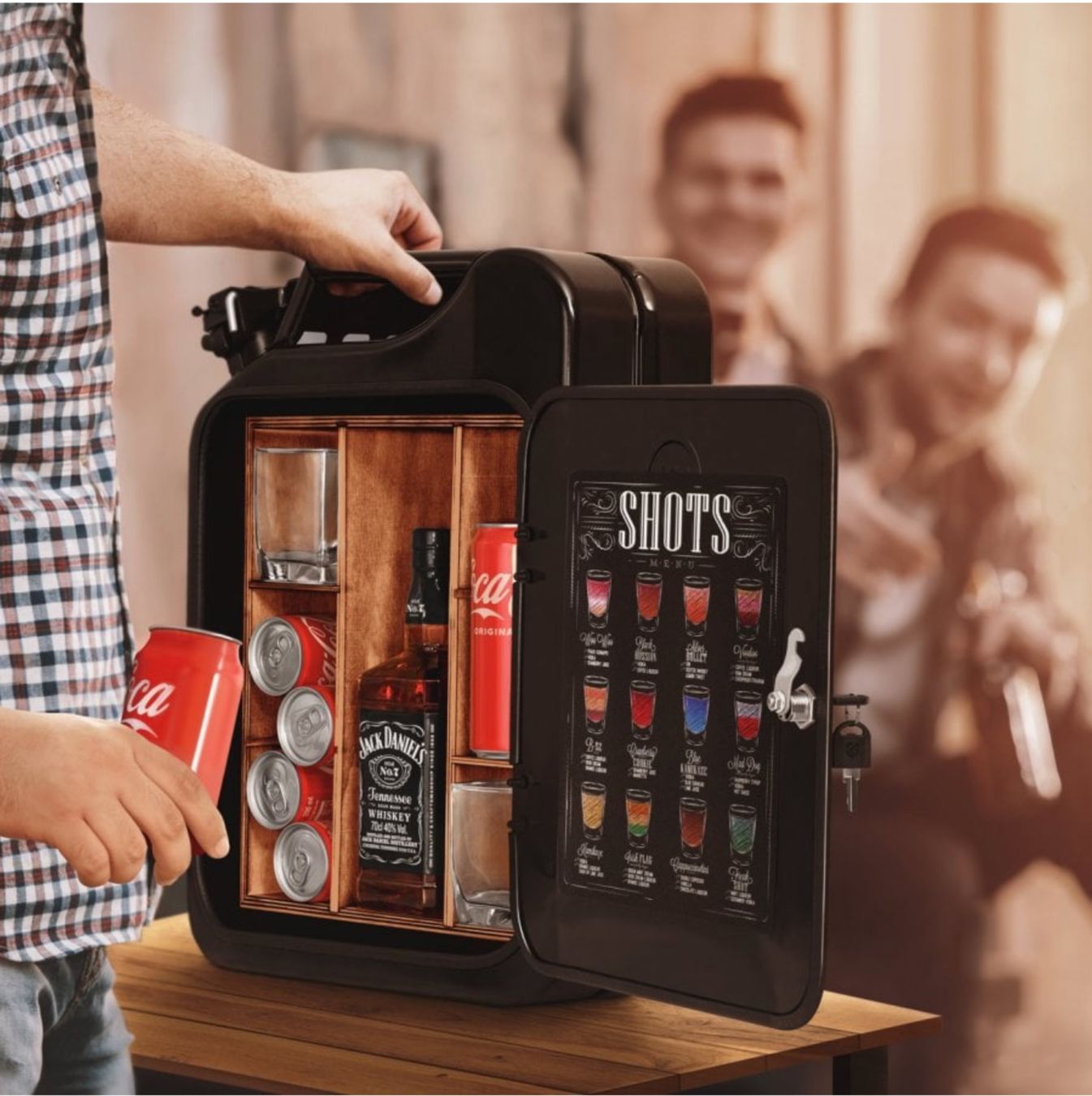 Benzinkanister: Schwarzer Minibar-Kanister mit Gravur Schwarz – Neu und originalverpackt aus Bülach von StoreInShop.com 4