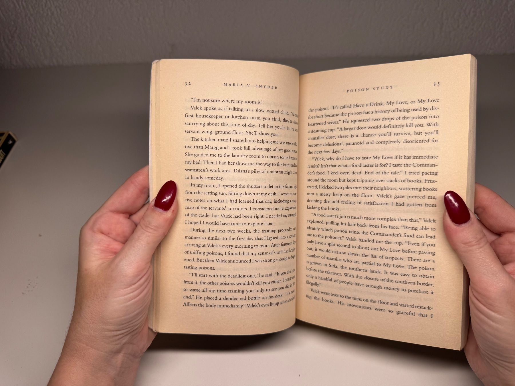 Libri: NOVEL: Maria V. Snyder, Poison Study – Usato da Grosswangen venduto da English_books 5
