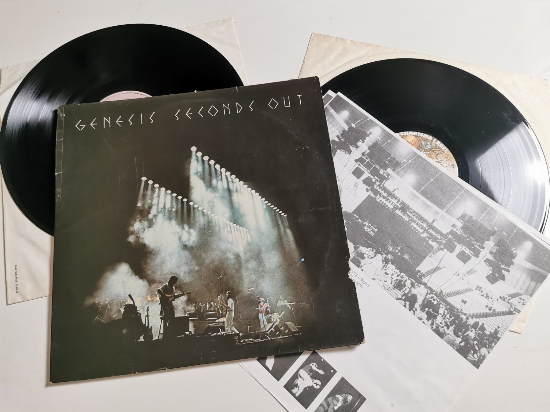 Vinyles: GENESIS - SECONDS OUT – D'occasion à Grafenried par House-of-Oldies
