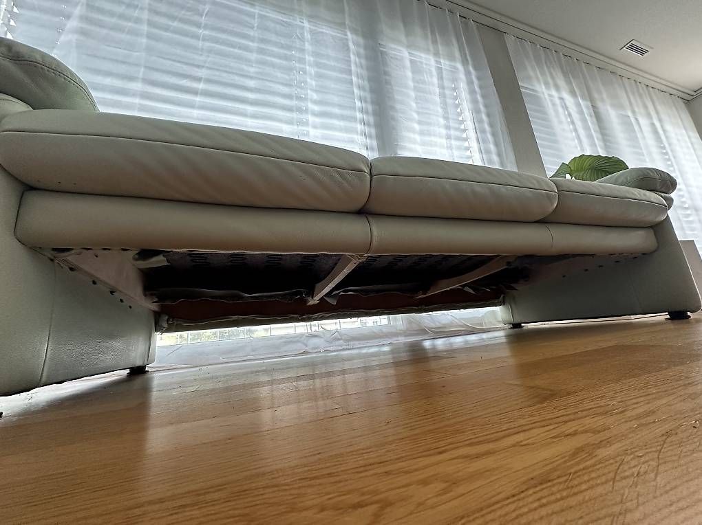Sofas: Türkises Sofa mit Gebrauchsspuren – Gebraucht aus Bichelsee von Kuromi 2
