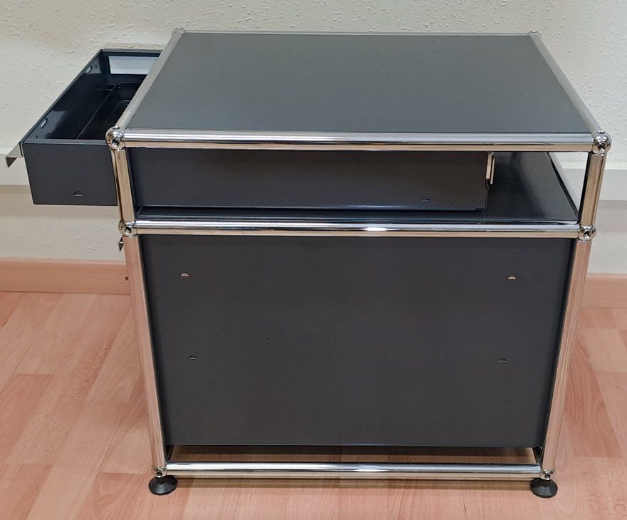USM Cassettiere: Schöner USM Haller Container in anthrazit – Usato da Winterthur venduto da altrade 4