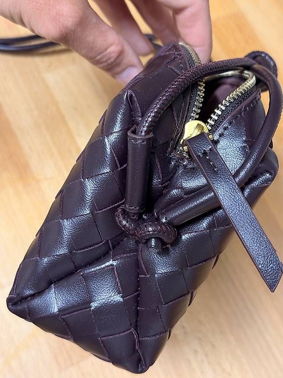 Taschen für Damen: Tasche Bordeaux – Neu (gemäss Beschreibung) aus Küsnacht ZH von JessicaZ23 1