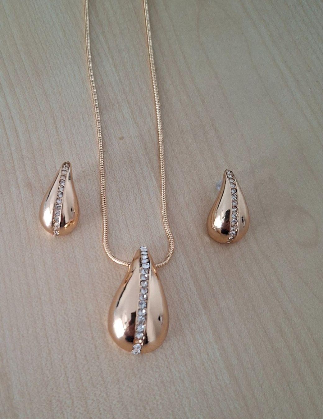 Catenine: Schmuckset  (1Kette  mit Ohrhänger) – Nuovo (secondo la descrizione) da Reinach AG venduto da nicki024 1