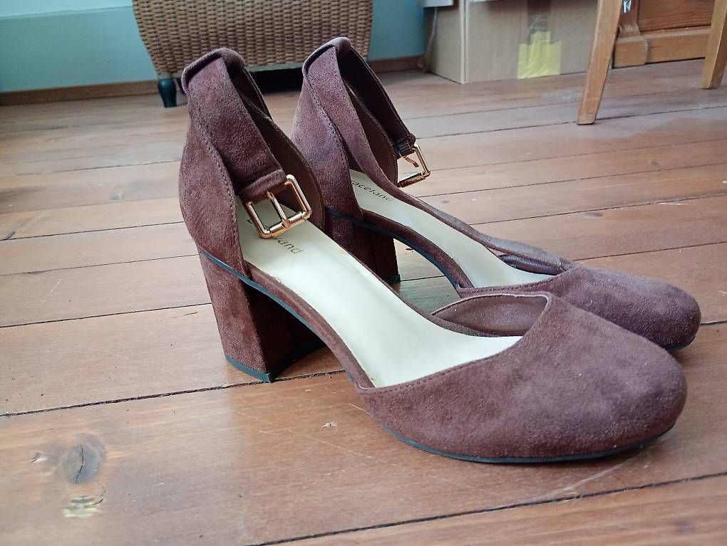 Damenschuhe: Absatz Schuhe  – Gebraucht aus Gelterkinden von leo_9z8m 1