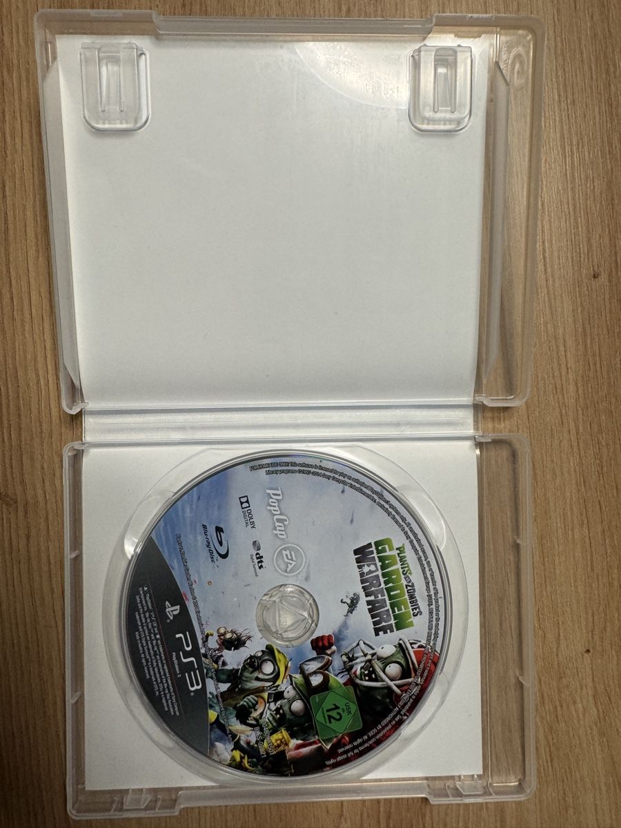 Sony Giochi: PS3 Plants vs. Zombies Garden Warfare Spiel – Usato da Biberist venduto da etesummer 2
