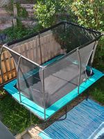 Rechteckiges Gartentrampolin zu verkaufen (2 Jahre alt)
