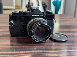 Olympus OM-1 mit 50mm 1.8 - DEFEKT