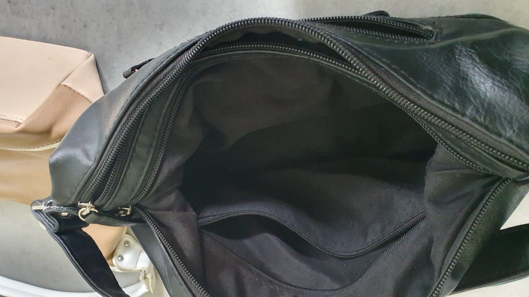 Sacs femmes: Handtasche – D'occasion à Freienstein par Widder11 4