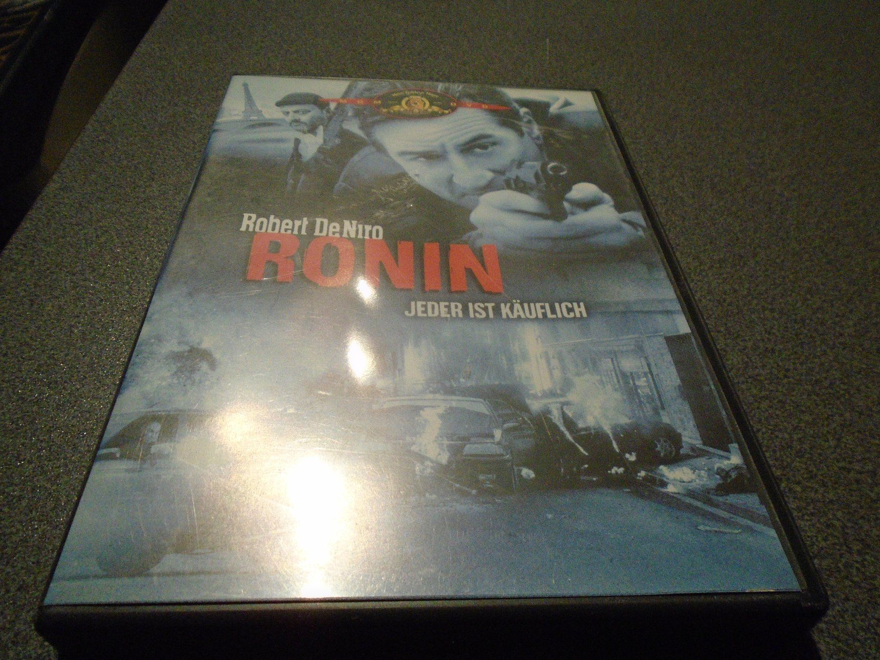 Alle DVDs: DVD Ronin, Jeder ist käuflich – Gebraucht aus Zürich von abraxas1291