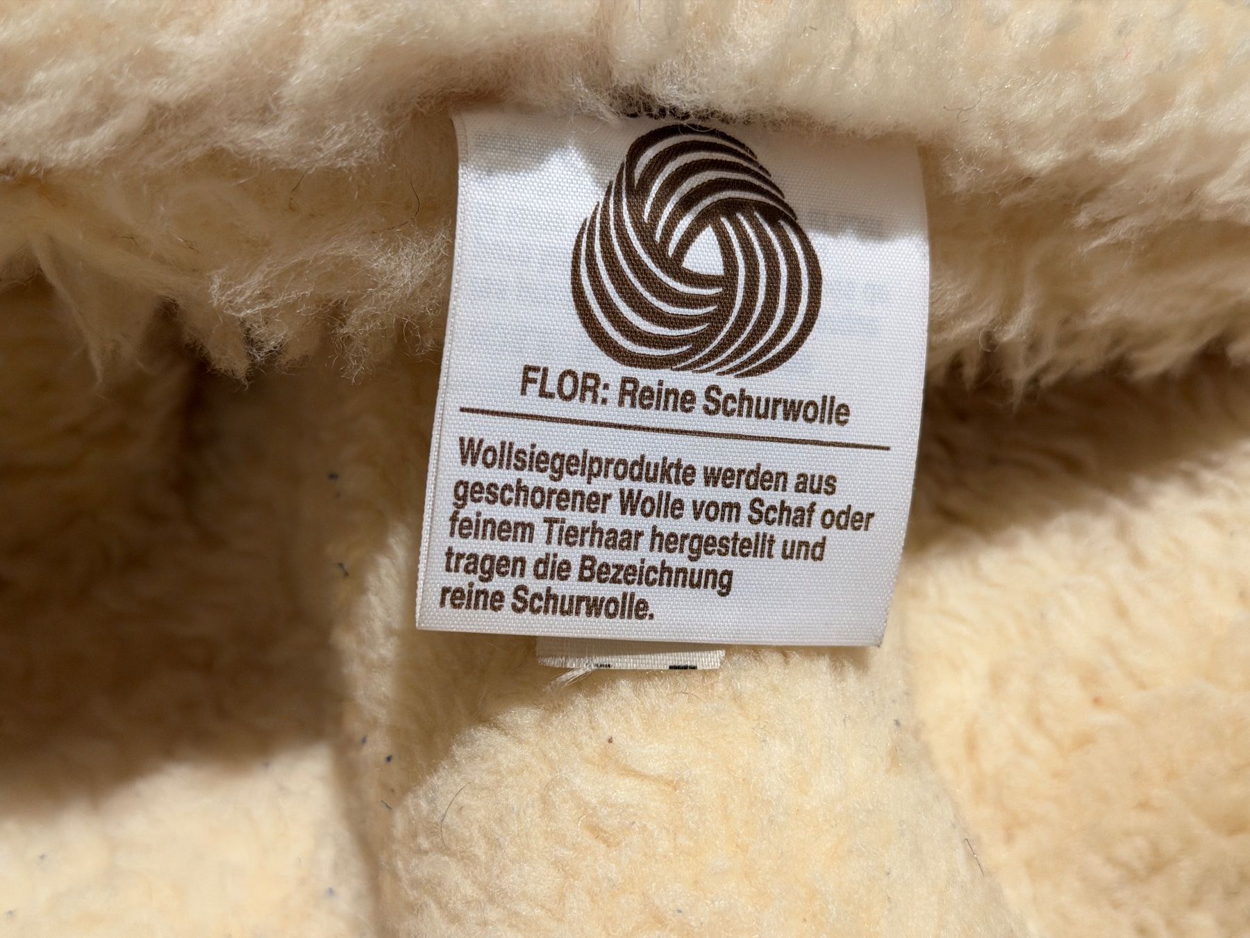 Letti: E: Bettgestell mit Lattenrost – Usato da Aesch BL venduto da Hirschhorn 4