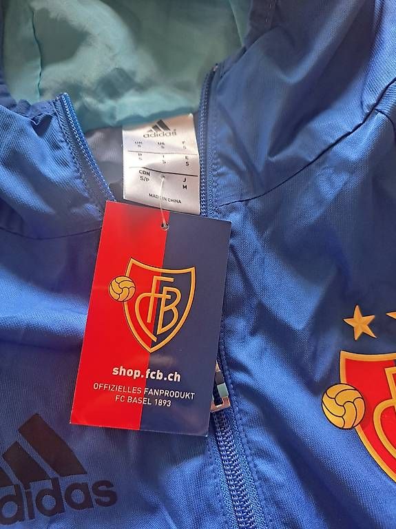 Adidas Giacche: FCB Windbreaker S – Nuovo (secondo la descrizione) da Basel venduto da kru_m5x5 1