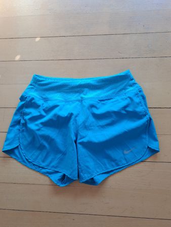 Nike Shorts NW
