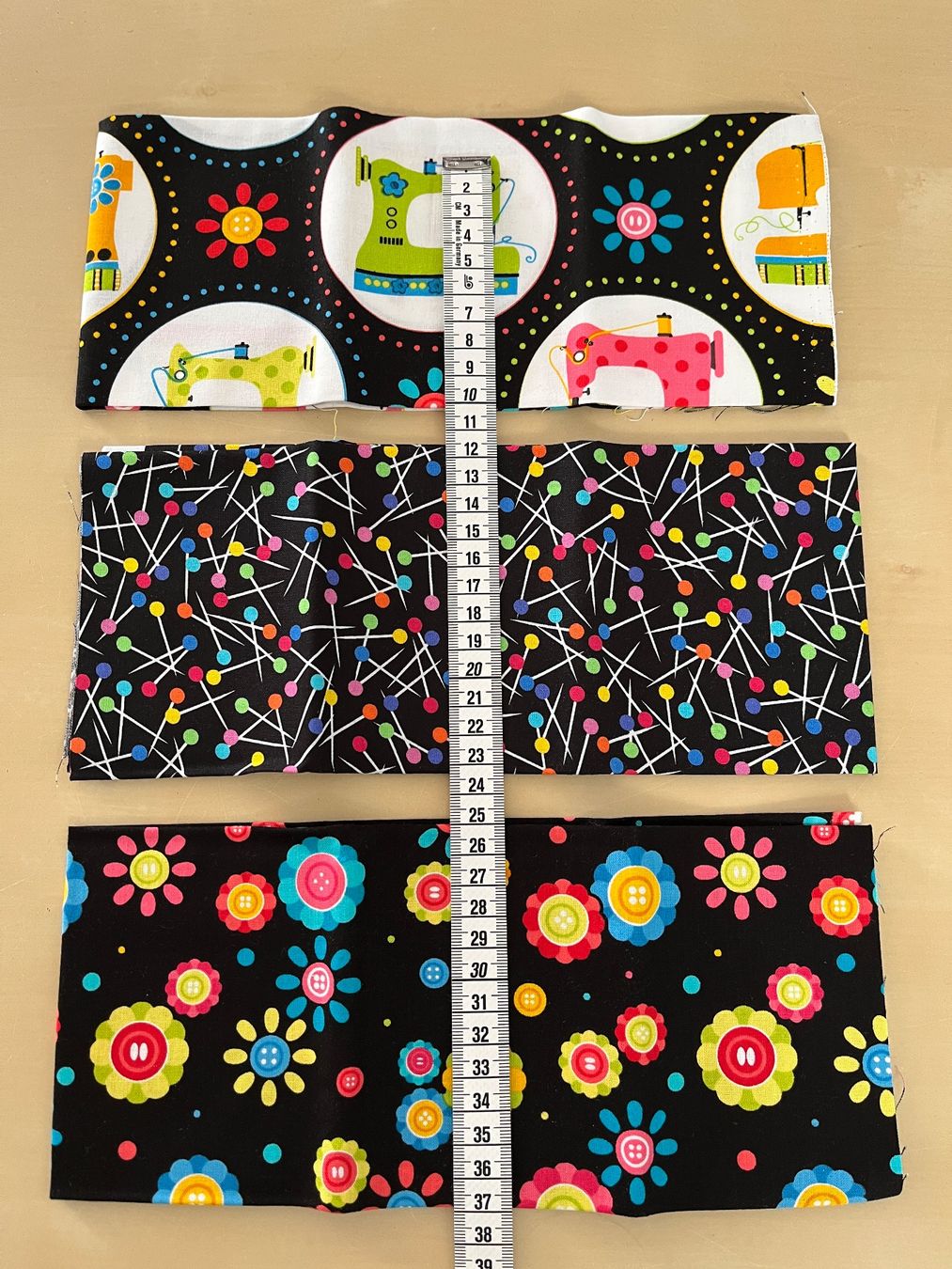Tessuti: Patchworkstoffe 9FQ, Thema Nähen no.5 – Nuovo (secondo la descrizione) da Seuzach venduto da KreativmitStoff 1