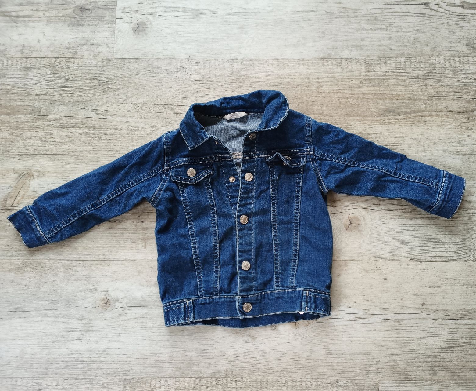 Vestes & Manteaux: Kinder-Jeansjacke von smile – D'occasion à Buochs par NAmb
