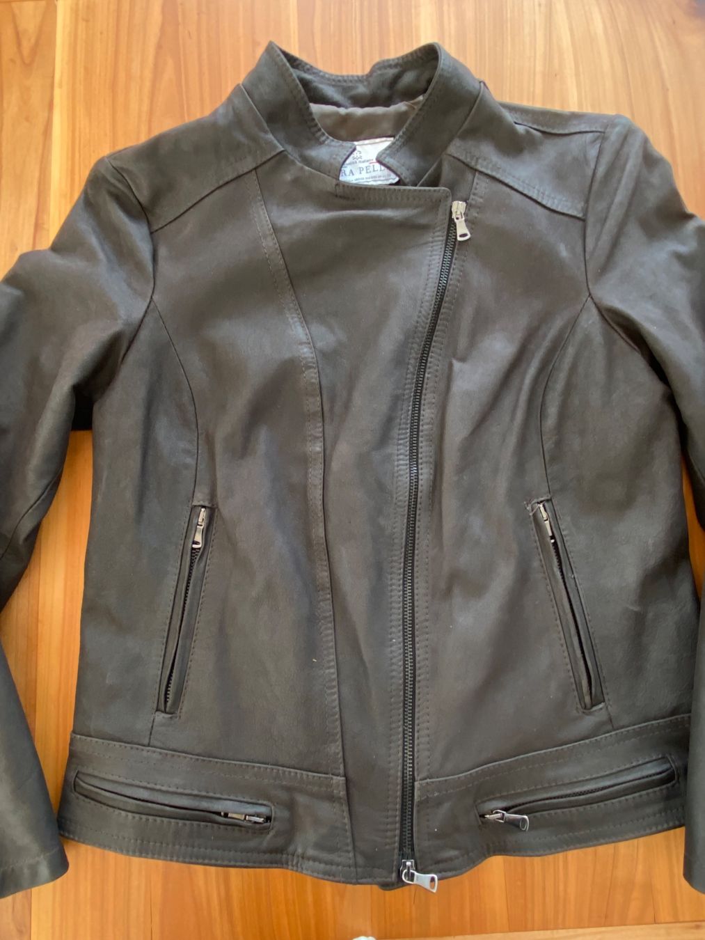 Jacken: Lederkurzjacke Braun – Gebraucht aus Wilderswil von leh_9hxp 1
