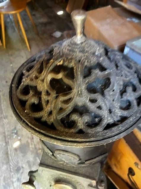 Stufe caminetto: Fourneau à bois Holzofen – Usato da Sciernes-d'Albeuve venduto da sie_7crb 2