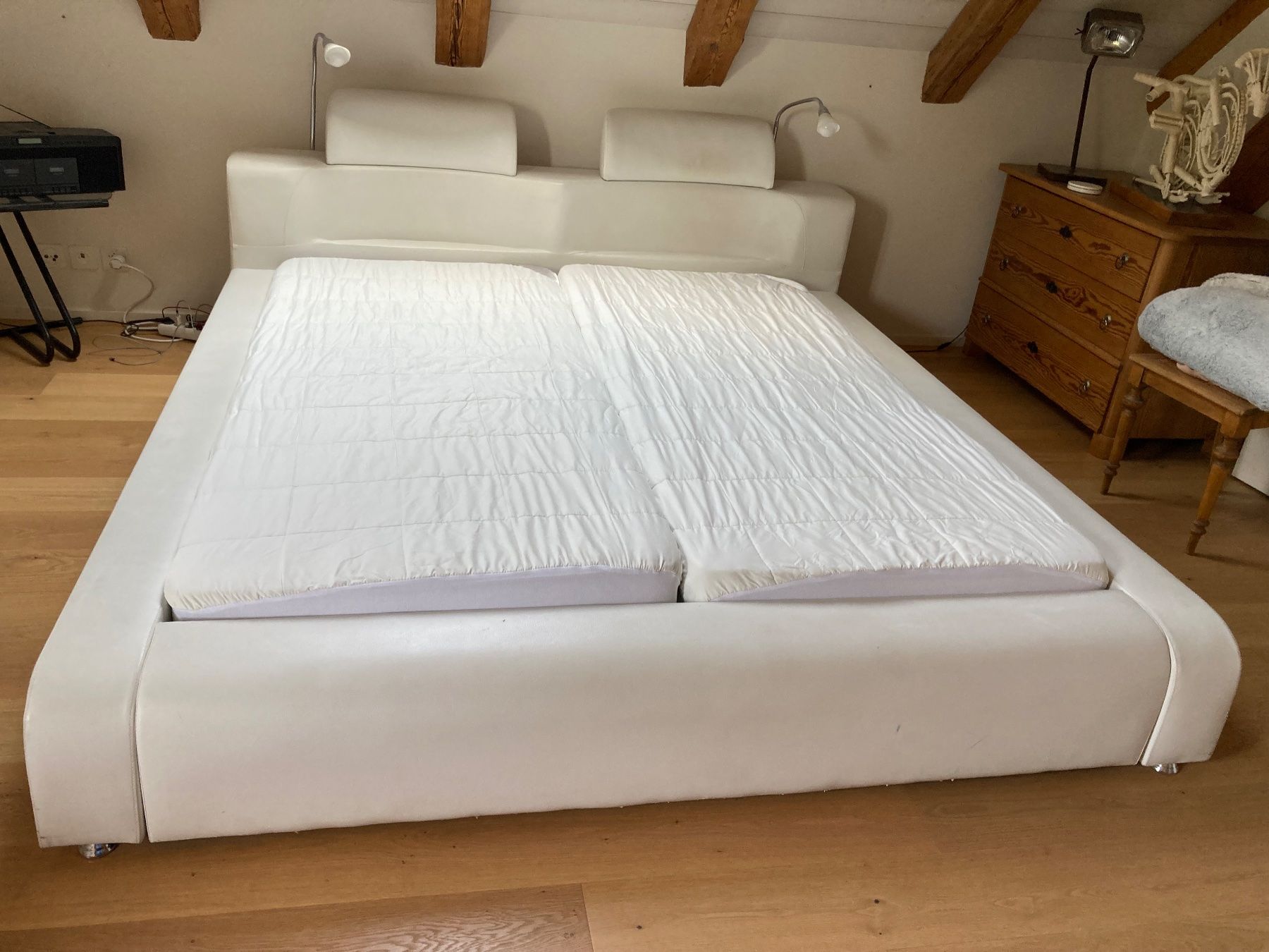 Lits: Bett – D'occasion à Bolligen par abara1 1