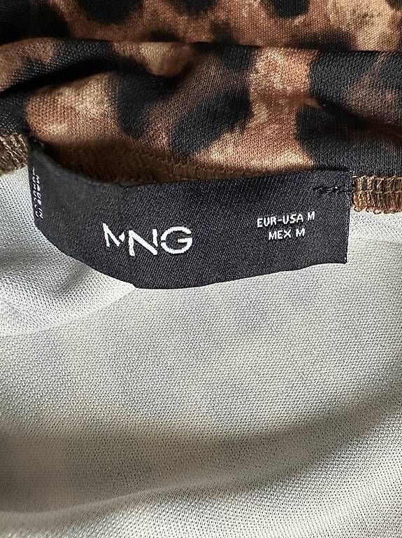 T-Shirts: Leo T-Shirt Mango Gr.M – Gebraucht aus Stäfa von DearDarling 2